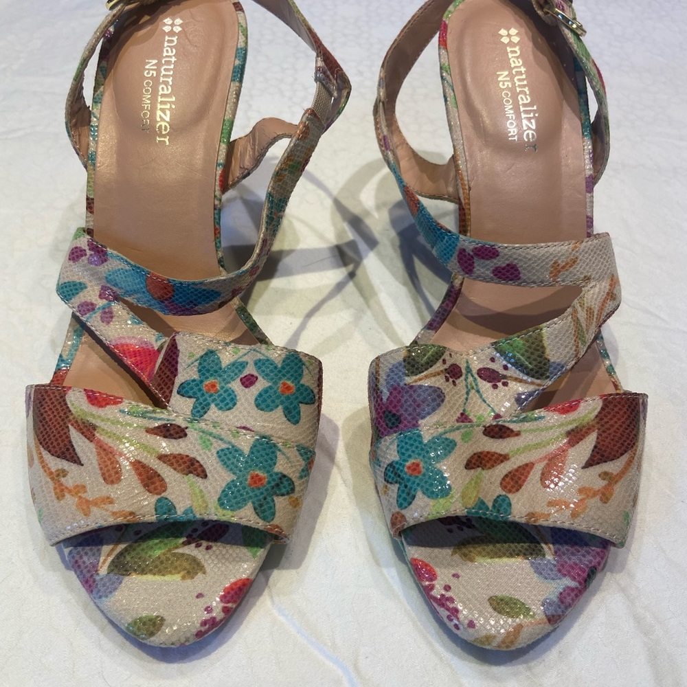 Naturalizer Women's Floral Sandals - Multicolor